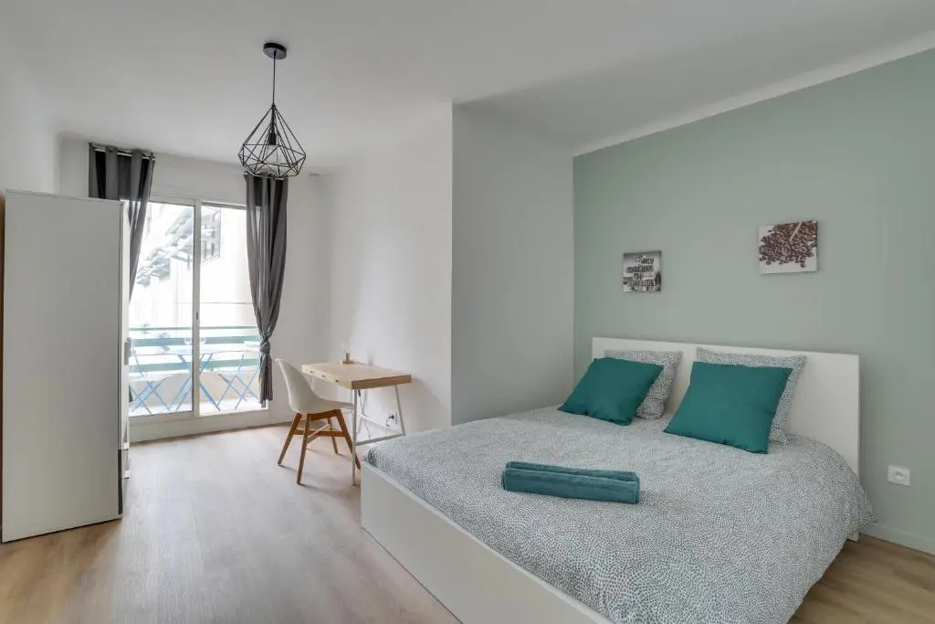 Magnifique T5 (12pers) 129m²-Climatisé-Vieux-Port