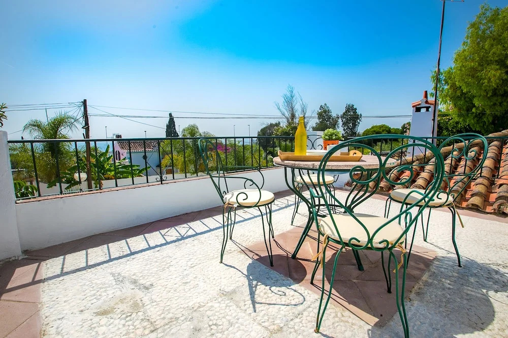 OleHolidays Villa Loleta vistas al mar, 100 m. Playa - piscina privada