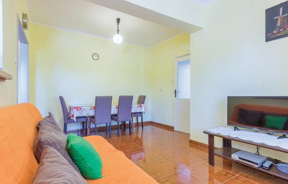 Nice Home in Marcana With Wifi and 2 Bedrooms
