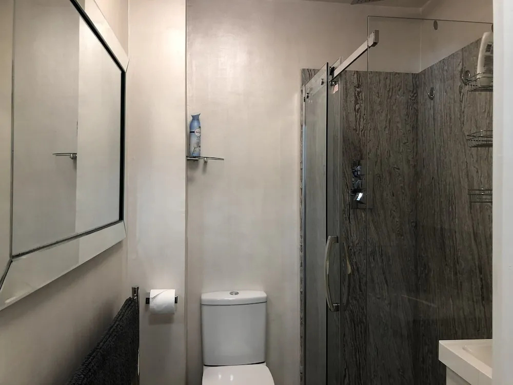Apartment - Sleeps 4 - Balcony - Sea View