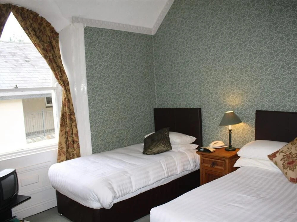 Woodhill House