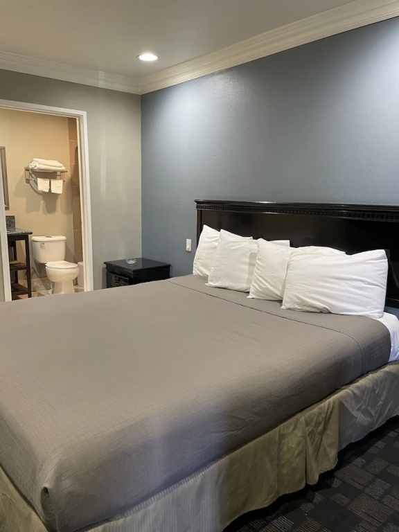 Villa Inn & Suites - LAX, SoFi Stadium & Intuit Dome