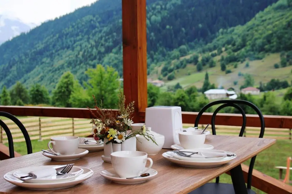 Hotel Ushba Hill
