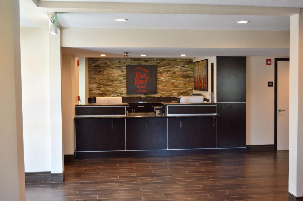 Red Roof Inn & Suites Sacramento North