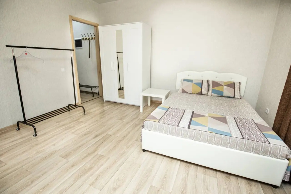 50 Let Oktjabrja odnokomnatnye apartamenty