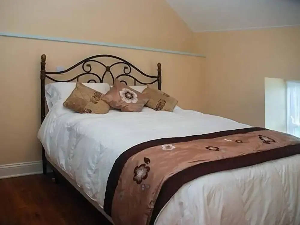 Nellie's Farmhouse