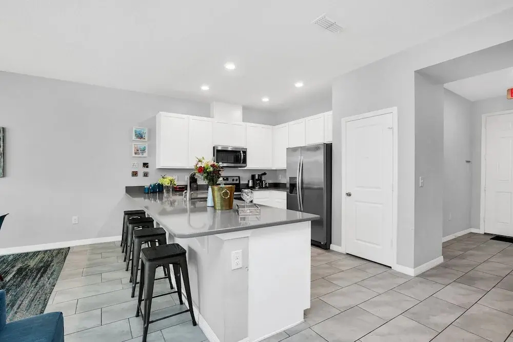 Charming Chalet at Compass Bay Cb101
