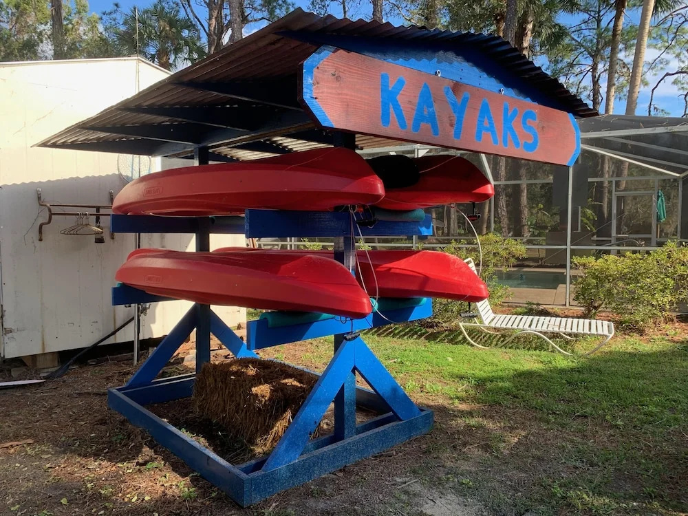 Nature Coast Inn & Cottages