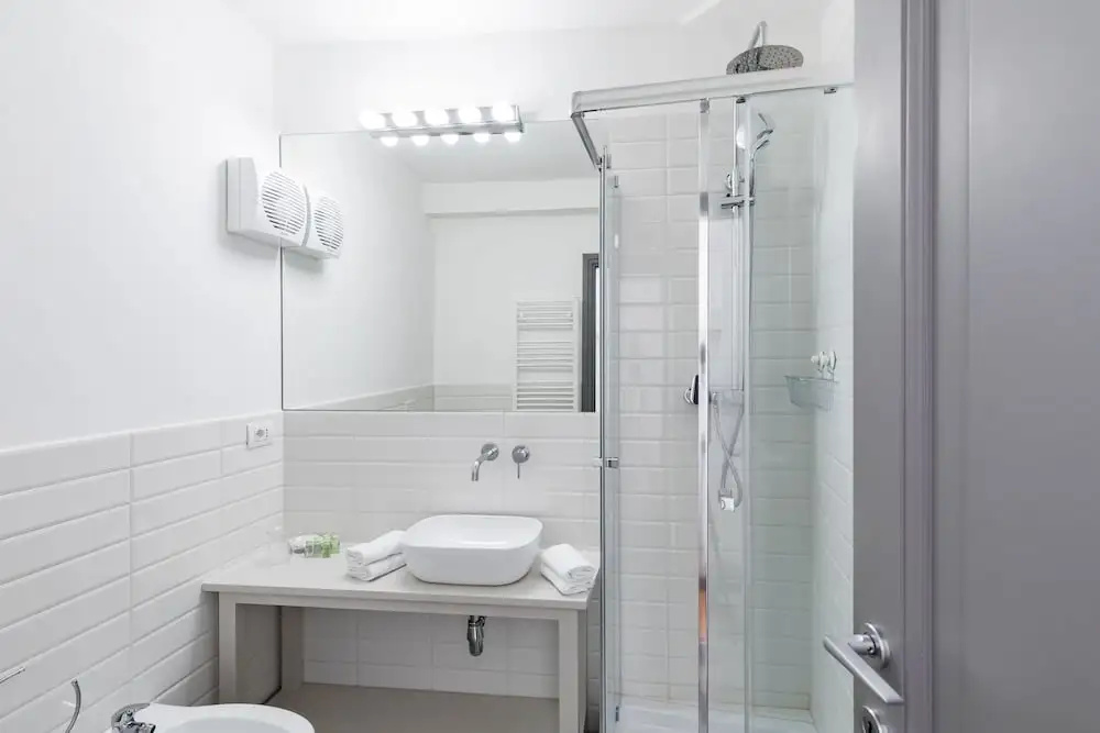Pietra Square Residence