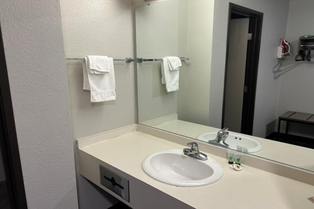 AmericInn by Wyndham Saint Ignace