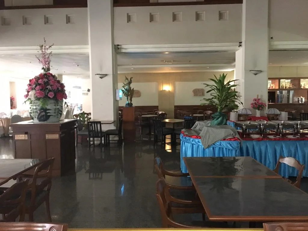 Manhattan Hotel Pathumthani