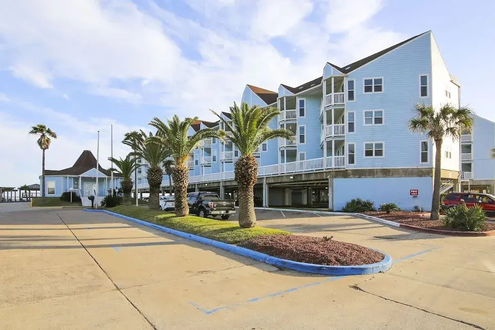 Seascape 2201 - 2 Br Condo