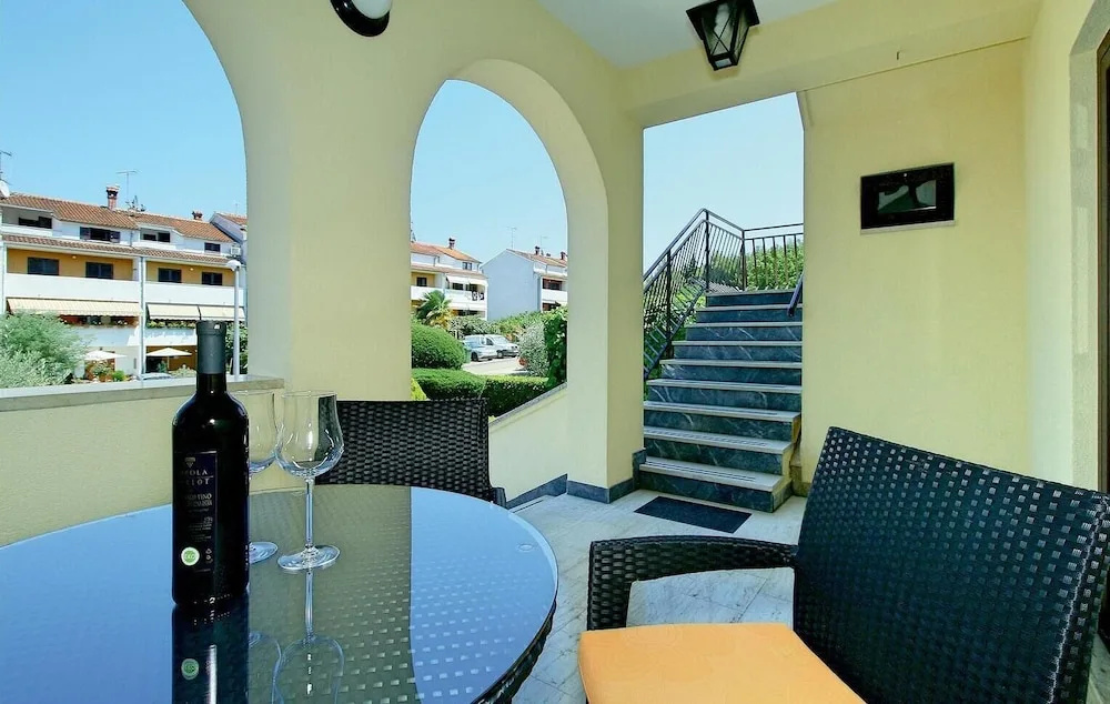 Awesome Home in Porec With Wifi and 2 Bedrooms