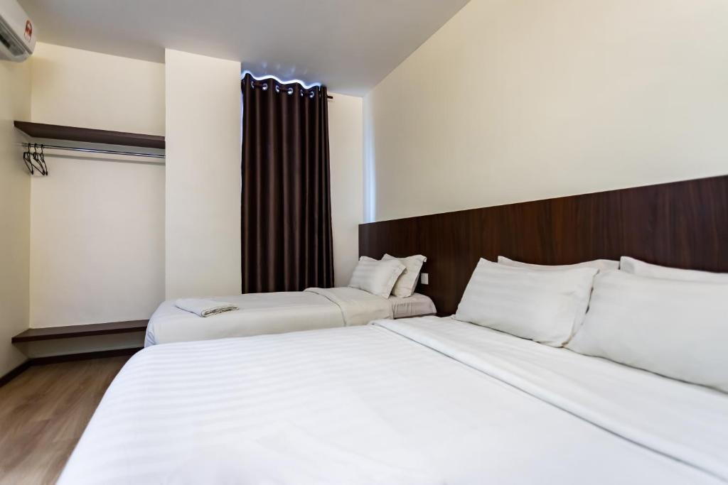 Emart Hotel