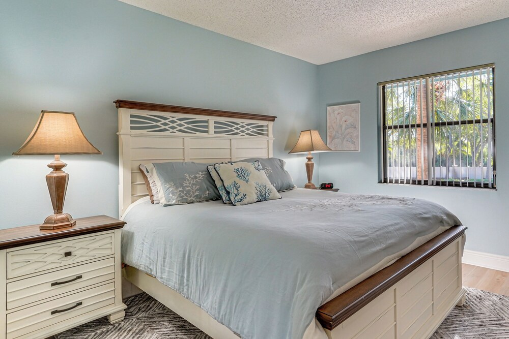 Resort-style Condo 6 Mi to Bradenton Beach