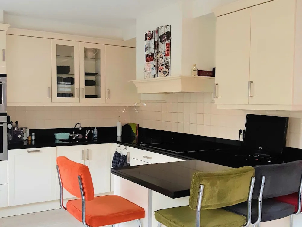 Luxurious Villa in Noordwijk with Sauna