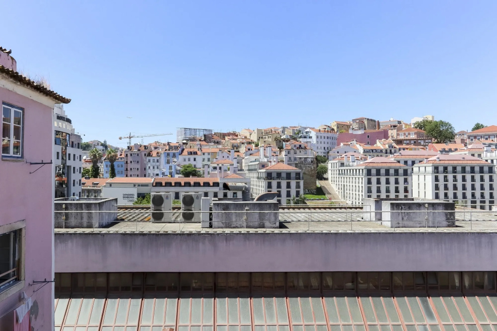 Typical Mouraria by Homing