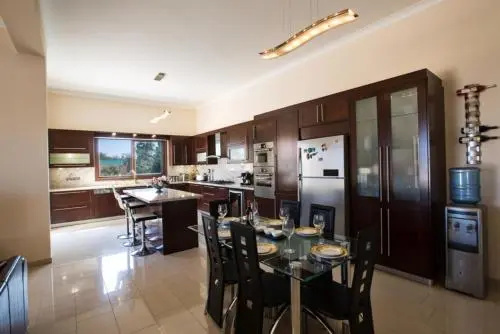 The Ultimate 5 Star Holiday Villa in Protaras with Private Pool And Close To the Beach, Protaras Villa 1300