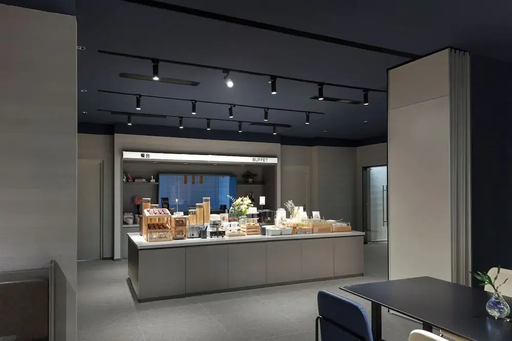 Atour Light Shanghai Pudong Airport Shixin Road Hotel