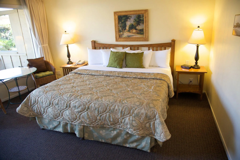 The Pierpont Inn