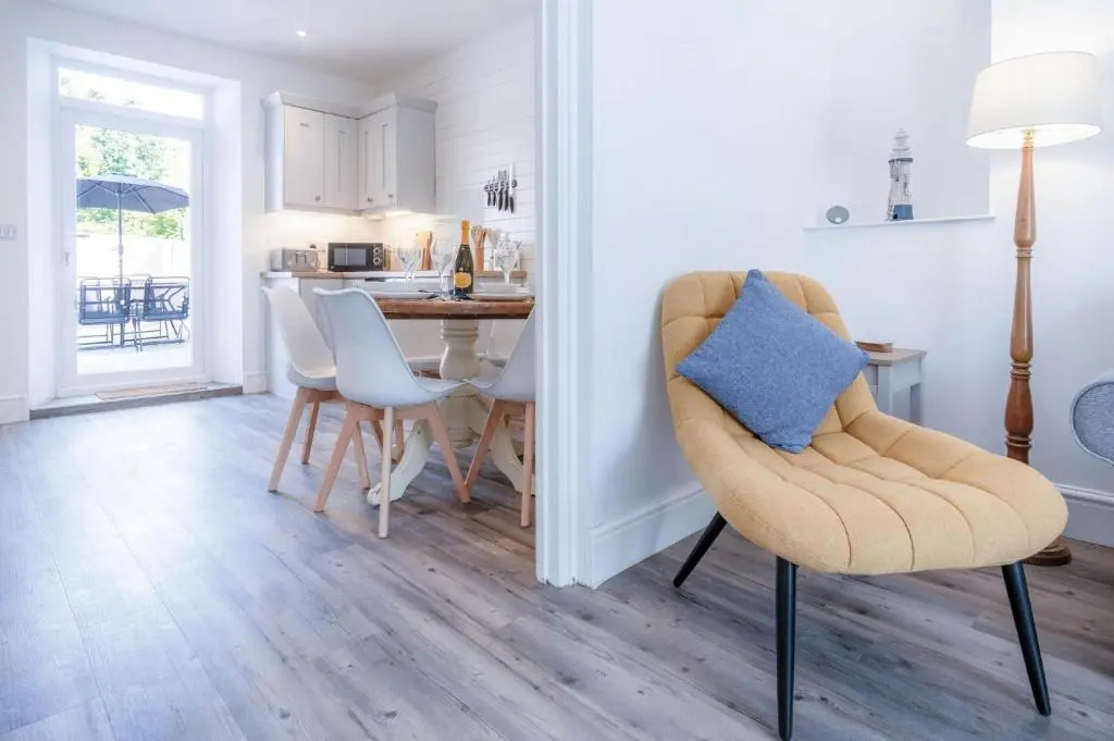 Canol Y Bryn - 3 Bedroom Holiday Home - Tenby