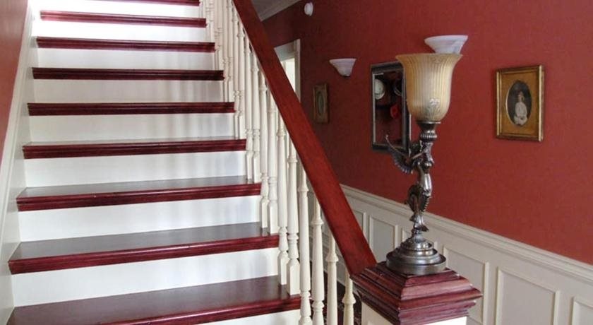 B&B Hillhouse