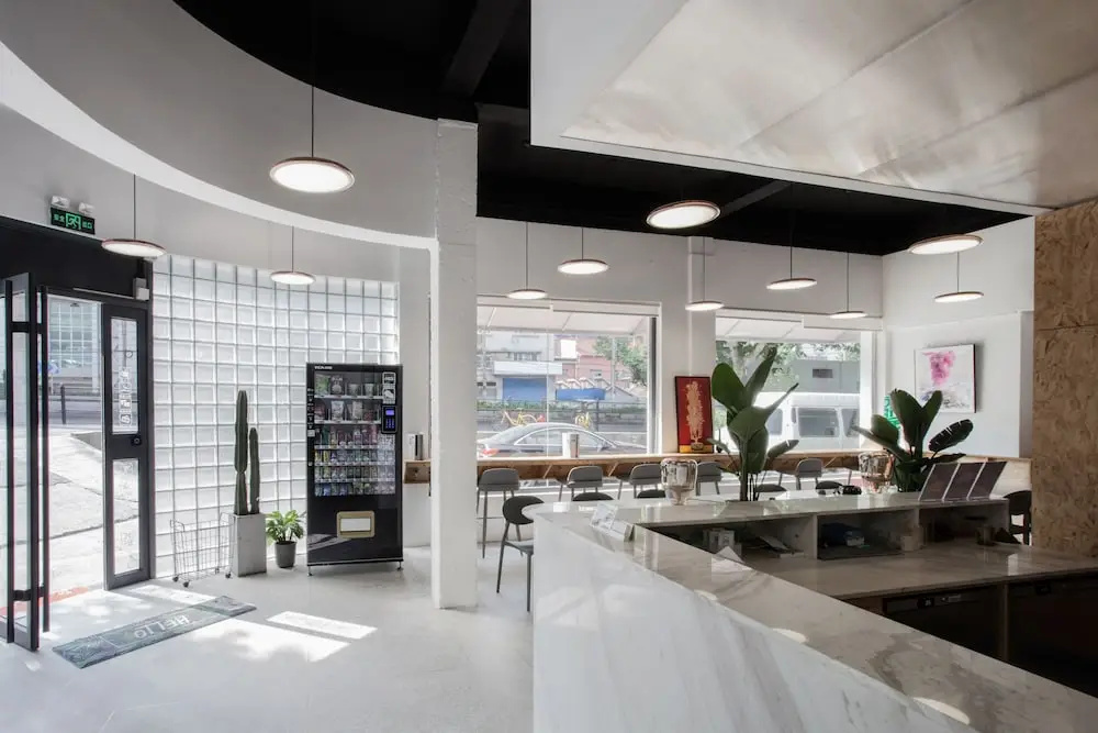 WEFLOW Hostel
