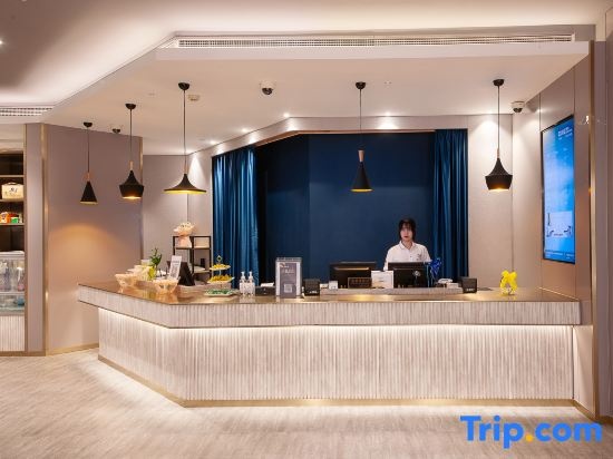 Viewking E-sports Hotel (Changshou Road Wuning Road Metro Station)