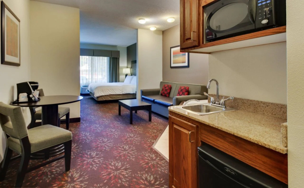 Holiday Inn Express Hotel & Suites Lancaster-Lititz by IHG