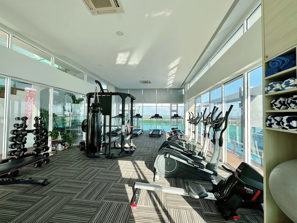 Infinity 28 Hotel & Residence