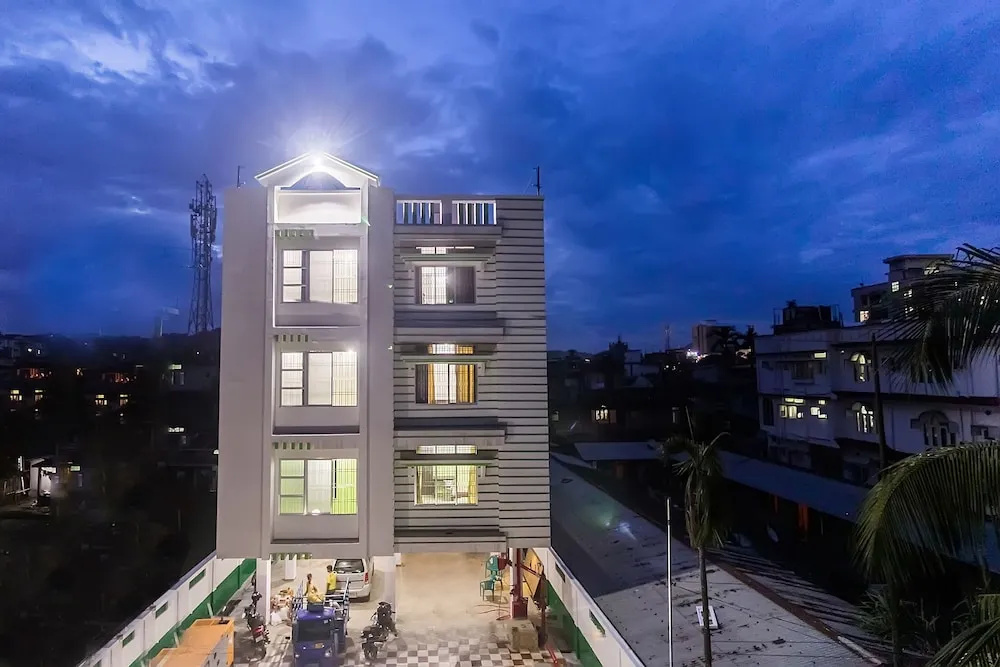 OYO 5545 Spectrum Residency
