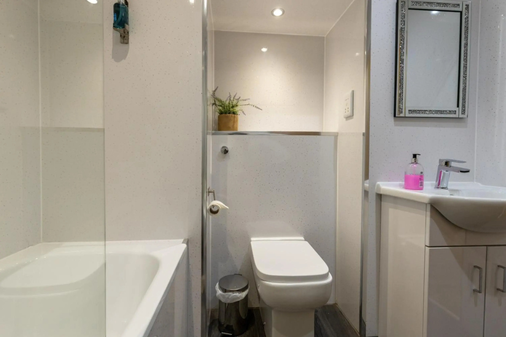 New 3-Bedroom Apartment Close to City Centre