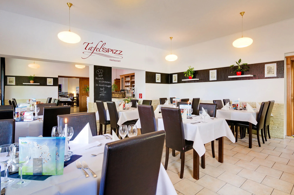 REGIOHOTEL Quedlinburger Hof - #HistorischerCharme #ZentraleLage #Wellness #FreeParking