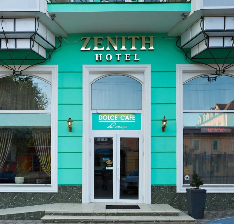 Отель «Зенит»