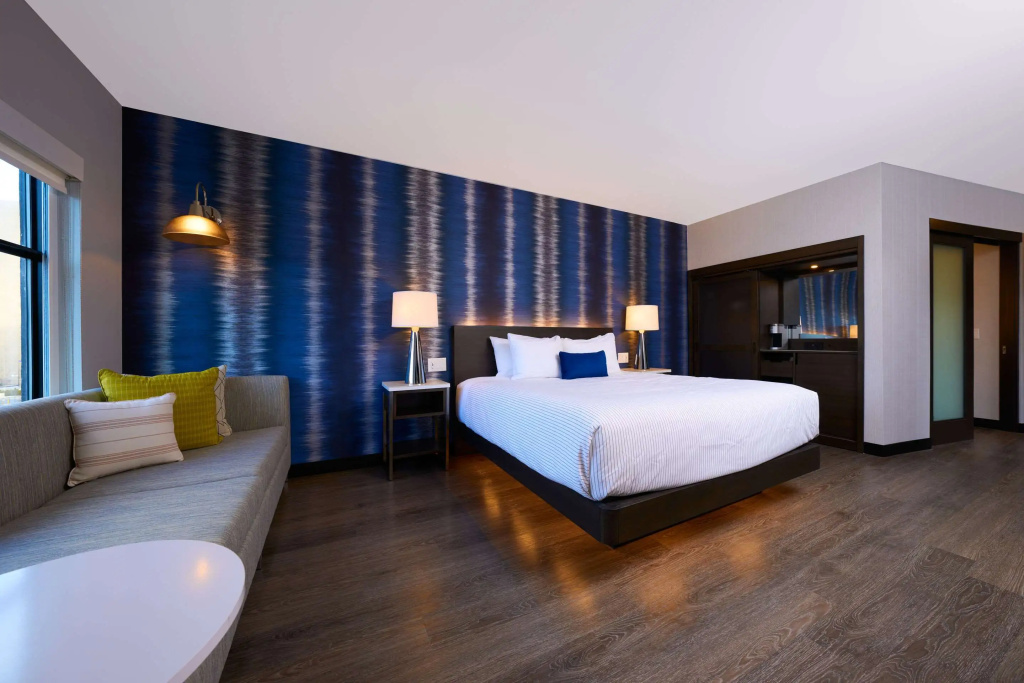 Cambria Hotel Detroit Downtown