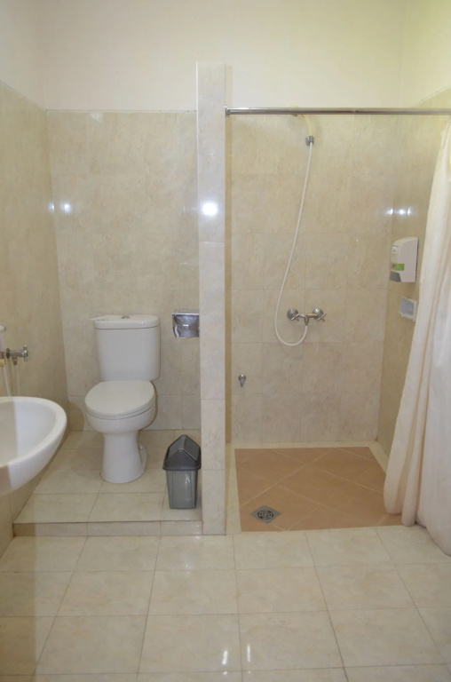 Arini Hotel