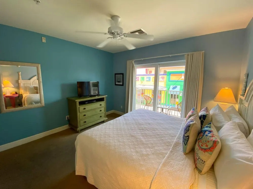 Harbour House at the Inn Unit 211 by Coastal Vacation Properties