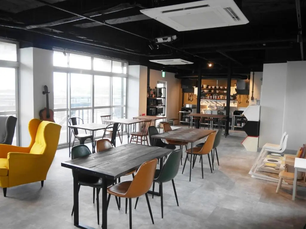 J-Hoppers Lake Biwa Guesthouse