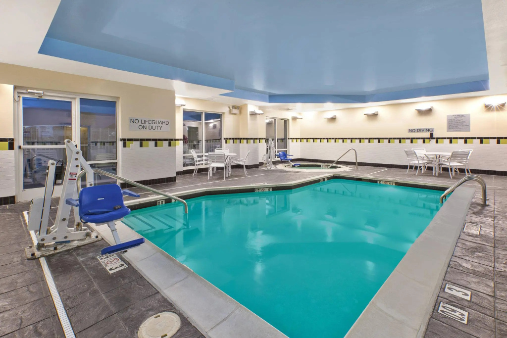 Fairfield Inn & Suites by Marriott Lexington North