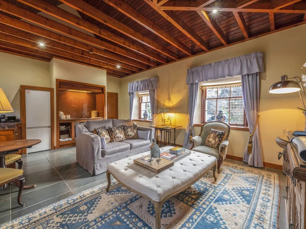 Duck Pond Cottage