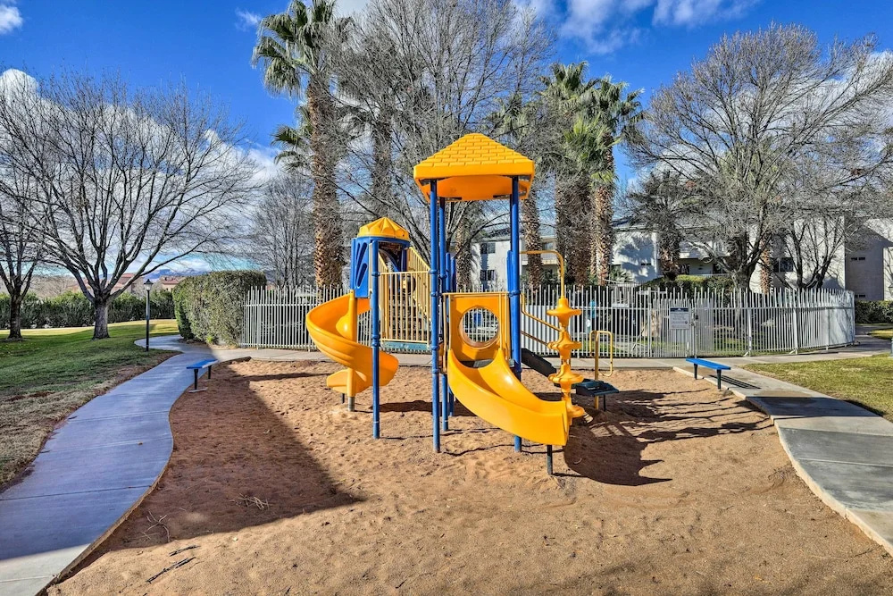 Beautiful St George Condo ~ 5 Mi to Downtown!