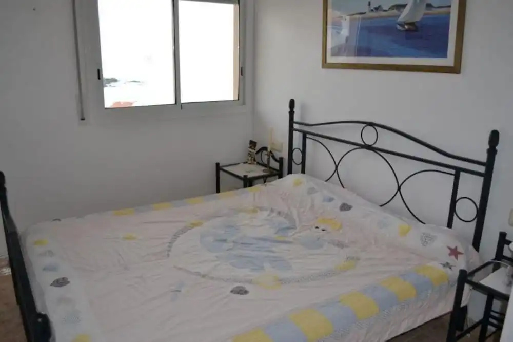 106261 - Apartment in Llança