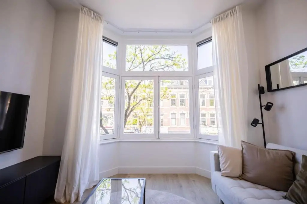 Amazing 1 Bedroom Serviced Apartment 53m2 -NB304A-