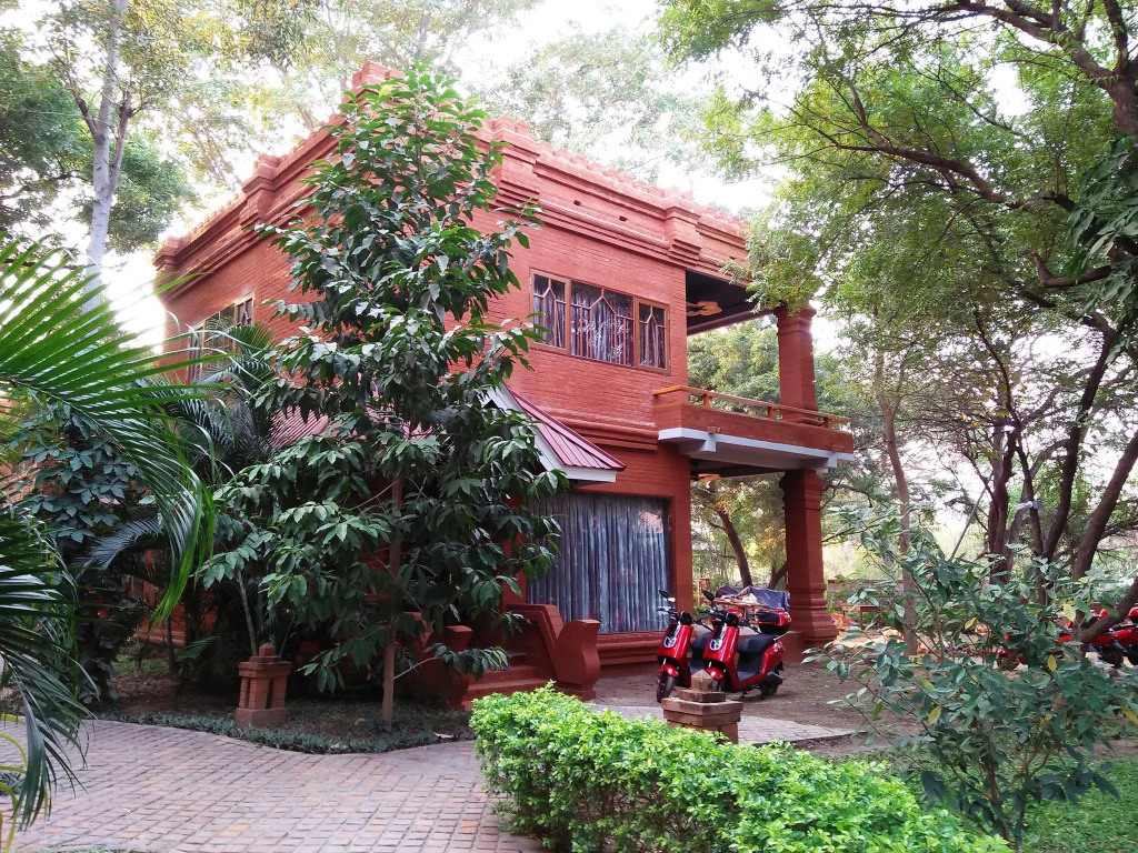 Ananta Bagan Hotel