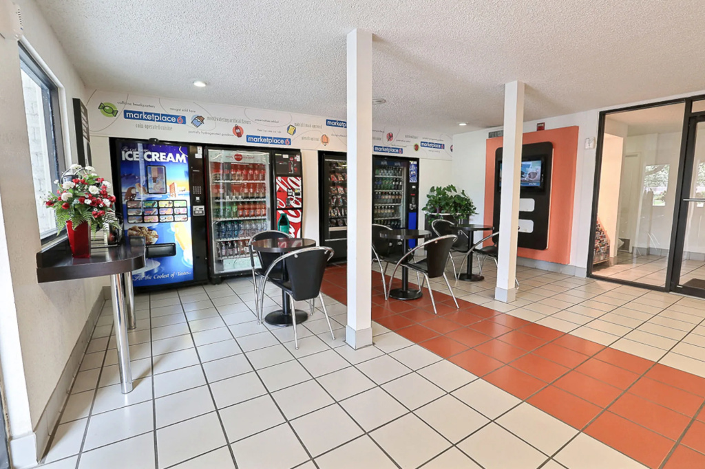 Motel 6-Addison, TX - Dallas