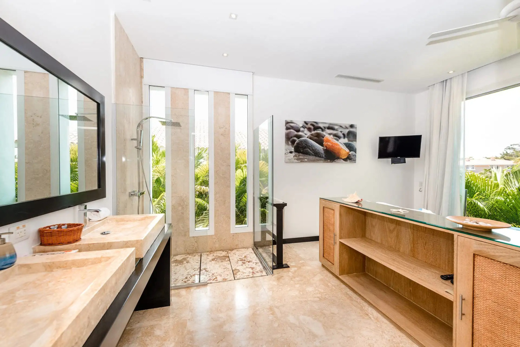 Punta Cana Villa Waterfall - Private Villa in The Dominincan Republic