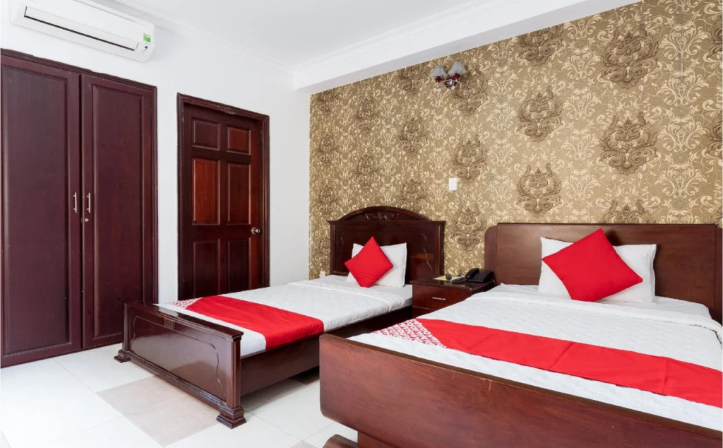 127 Quynh Kim Hotel