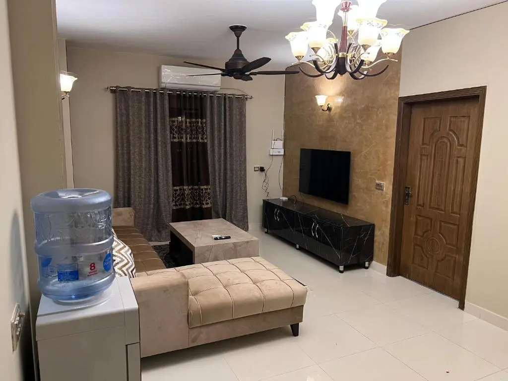 Super Deluxe three bedroom apartment