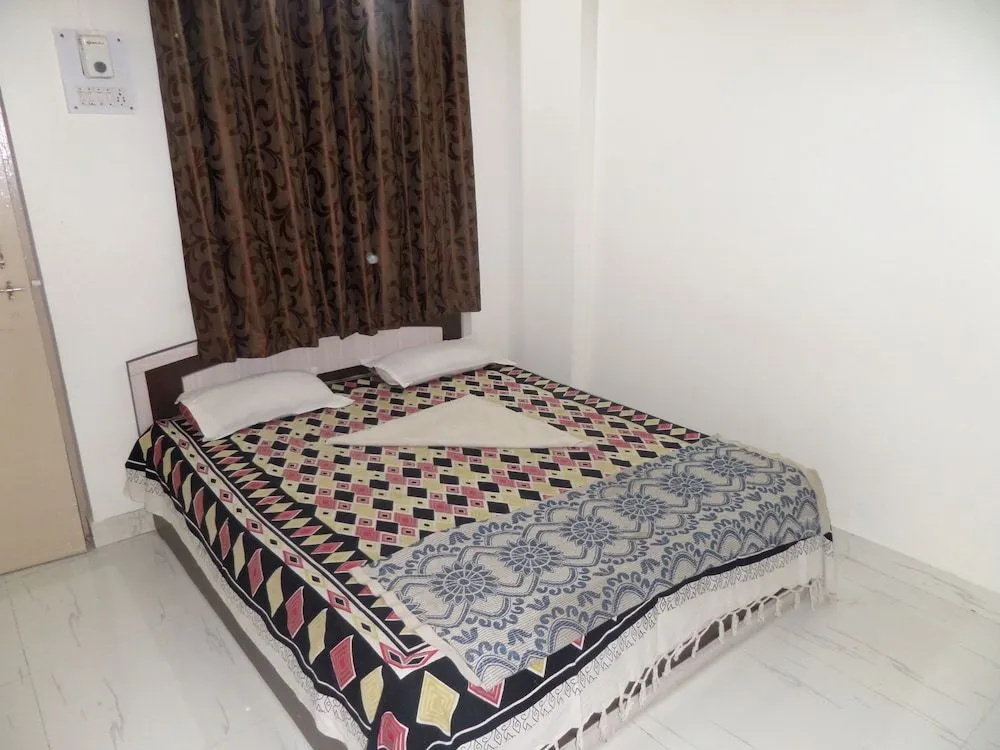Hotel Royal Lodging
