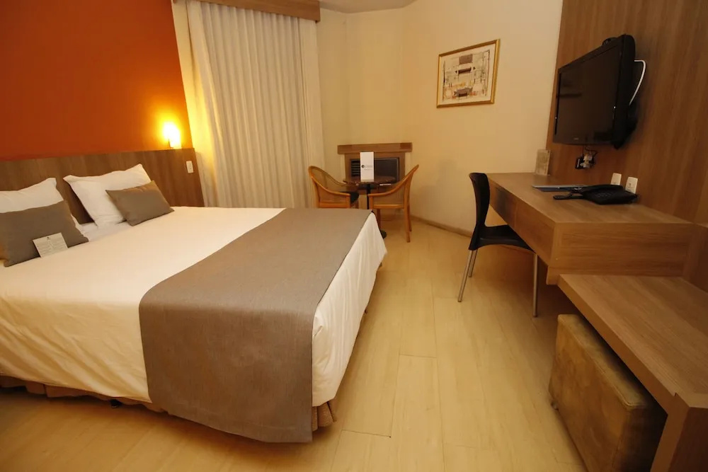 Actuall Convention by Summit Hotels